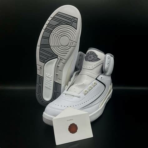 Jordan Retro 2 Cement Grey