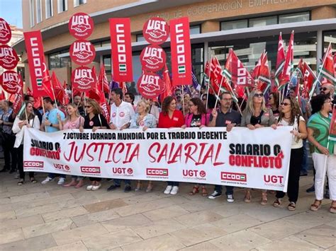 UGT y CCOO ven en el aumento del paro una justificación más para seguir