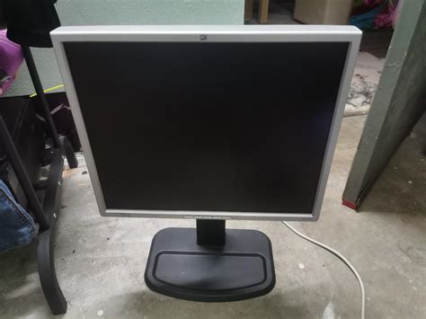 Lcd Monitor 19 Inch Hp 1955 Computers And Tech Parts And Accessories