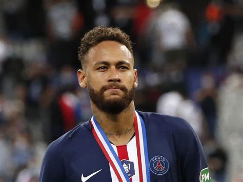 Neymar Throws Psg Under The Bus Claims He And Lionel Messi Went