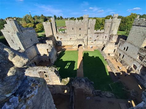 Bodiam Castle by paulneptune on DeviantArt