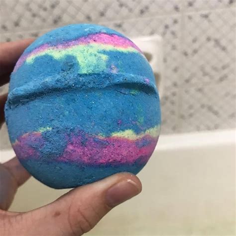 Lush Fresh Handmade Cosmetics Intergalactic Bath Bomb Review Abillion