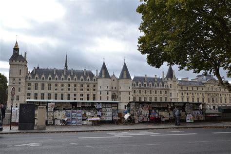 The Bouquinistes Of Paris Paris France Atlas Obscura