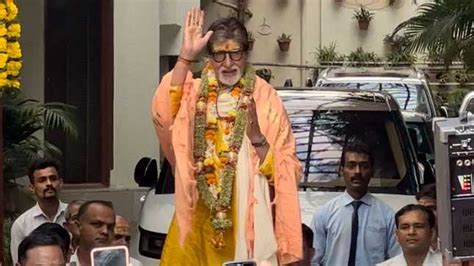 Amitabh Bachchan Greets Hoards Of Fans Outside His Residence On St