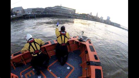 Man ‘five Seconds Away From Drowning Rescued By Rnli London Lifeboat