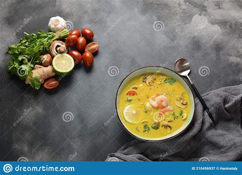 Tom Yam Kung Spicy Thai Soup With Shrimp Stock Image Image Of Bowl Plate 210456937