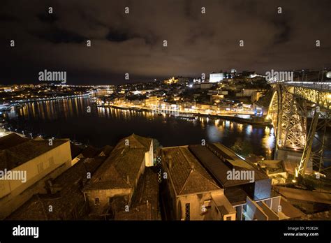 La Vida Nocturna De Oporto Fotograf As E Im Genes De Alta Resoluci N