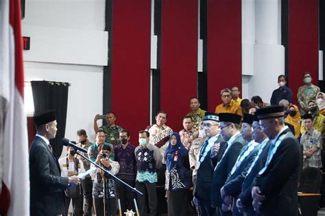 Wakil Rektor Ulm Periode Resmi Dilantik Poros Kalimantan