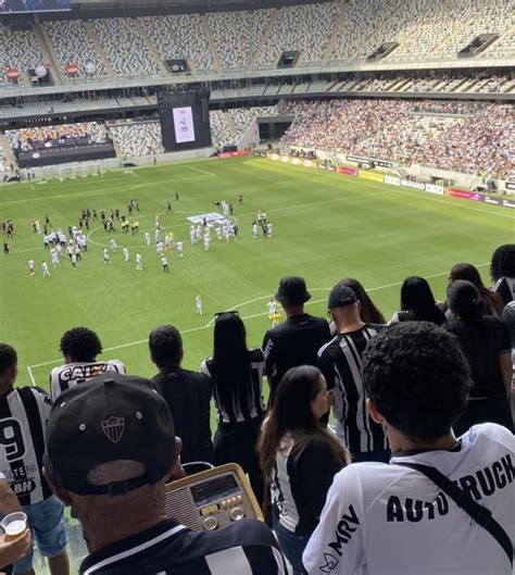 Ponto Cego Arena Mrv Esclarece Pol Mica Sobre Fotos Placar