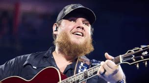 Luke Combs Scores 18th Straight 1 Song 30A Breaking News