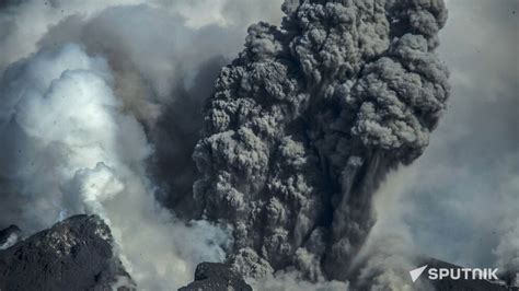 Alerta Por Explosiones Y Ceniza De Volc N Mexicano Popocat Ptl Sube A