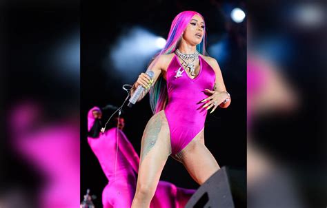 Cardi B Shares Gruesome Photo Of Her Plastic Surgery Complications