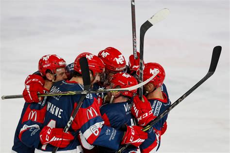 Hockey Sur Glace Ligue Magnus Grenoble Conforte Sa Place De Leader