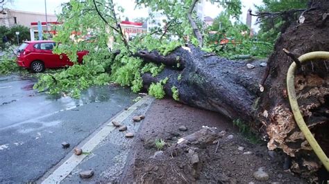 Unwetter In S Dniedersachsen B Ume Auf Stra En Bahnverkehr Gest Rt