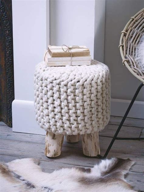 Pin By Clau Zovak On Almohadones Y Puff Crochet Home Knitting Decor