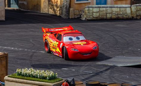 Who is the Voice of Lightning McQueen? | Voices | Voices