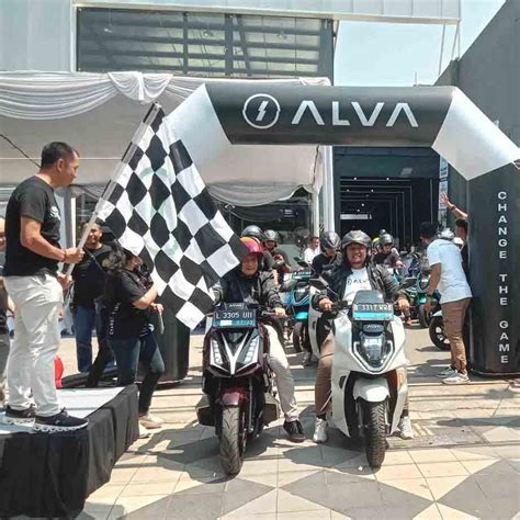 ALVA Experience Center Hadir Di Surabaya Dengan 2 Model ALVA One Dan