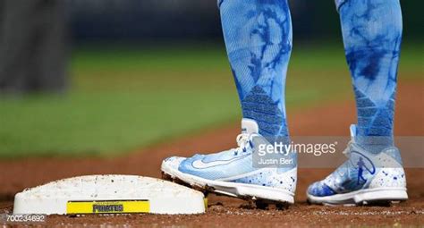 Andrew Mccutchen Shoes Photos And Premium High Res Pictures Getty Images