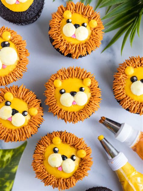 Lion Cupcakes Lion Cookies Butter Cupcakes Themed Cupcakes