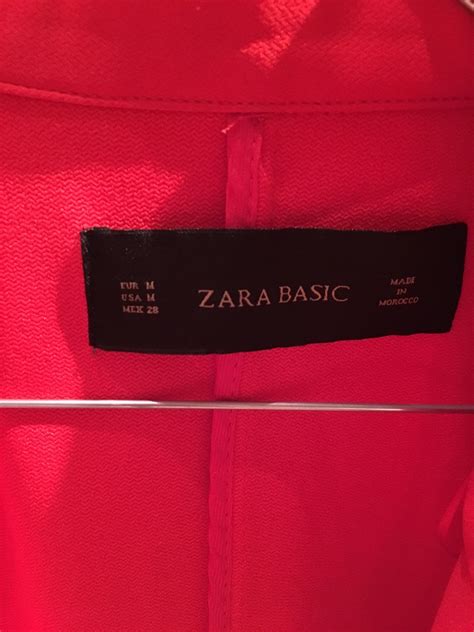 Ubrukt Jakke Fra Zara Tise