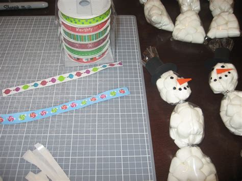 Paisley Walls Marshmallow Snowman Hot Chocolate Gift