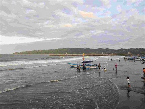 PANTAI TELUK PENYU Tiket Aktivitas