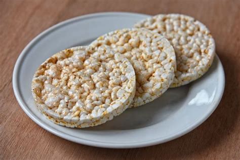 Galletas de arroz inflado prepáralas con solo 3 ingredientes sigue