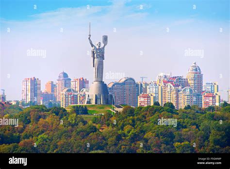 Statue de la Mère Patrie consacré la grande guerre patriotique de Kiev