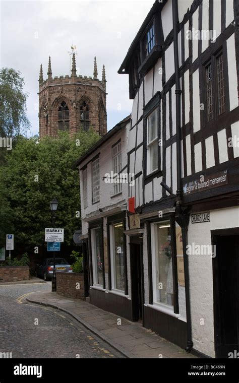 Nantwich town centre shops hi-res stock photography and images - Alamy