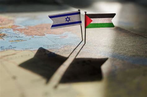 Bandiere Israeliane E Palestine Sulla Mappa Geopolitica Striscia Di