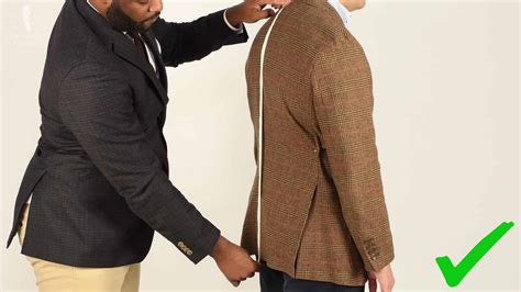 Avoid These Suit Mistakes Worst Menswear Errors Gentleman S Gazette