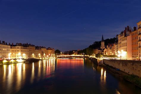 Les Plus Belles Vues De Lyon La Nuit Le Petit Paum