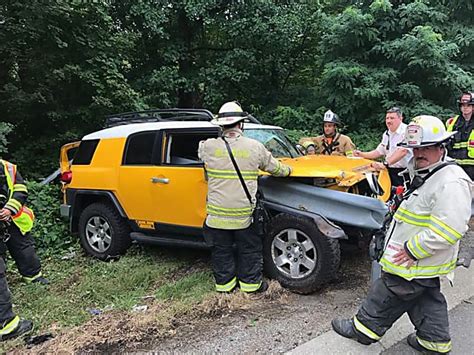 Suv Slams Into Guardrail On Taconic Parkway Ossining Daily Voice