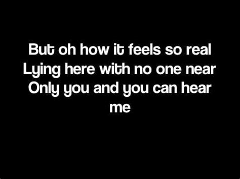 Tiny Dancer - Elton John (LYRICS ON SCREEN) Chords - Chordify