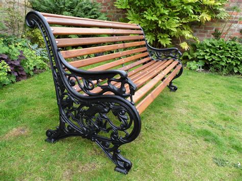 Fully Refurbished Cast Iron Bench Outdoor Garden Bench