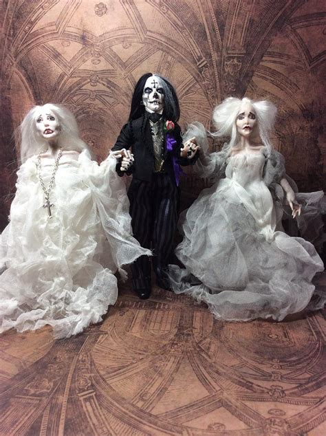 By Loreleiblu Halloween Doll Halloween Craft Projects Haunted Dollhouse