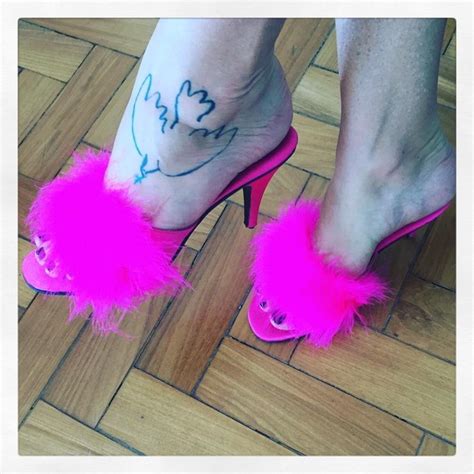 Luana Piovani Mostra Lingerie Transparente Em Bastidor Da Playboy