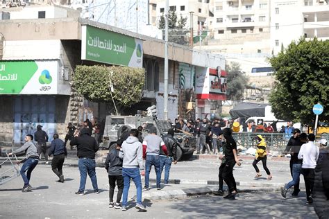 Protes Pembantaian Nablus 3 Warga Palestina Terluka Dalam Serangan