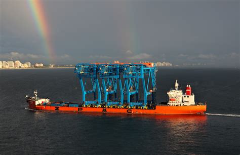 World S Largest Low Profile Ship To Shore Cranes Arrive At Port