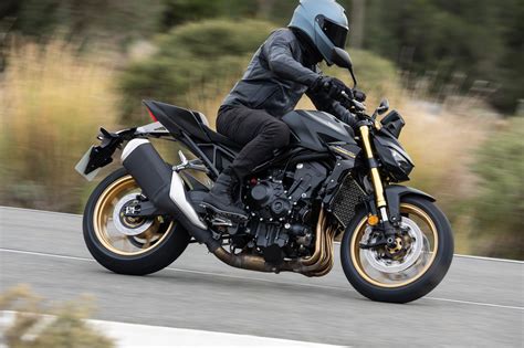 Honda CB1000 Hornet In Sella Alla Nuova Maxi Naked Poca Spesa Tanta Resa