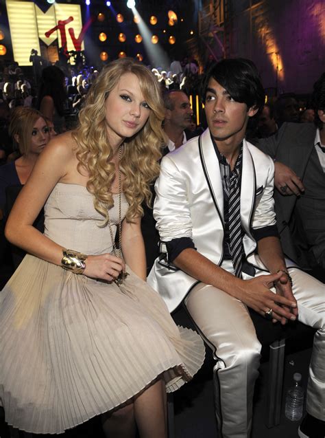 Taylor Swift Dating History A Timeline Of Her Relationships