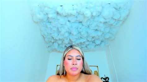 Tetona Cabalgando Su Vagina Con Dildo Pene