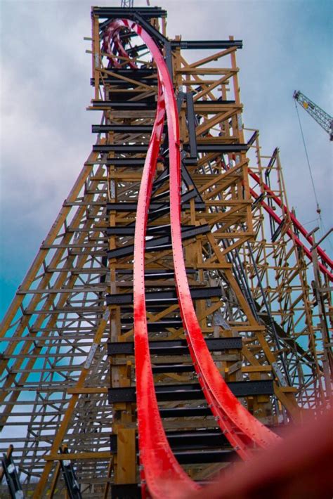 New Wildcat's Revenge Construction Photos and On-Ride POV Animation ...