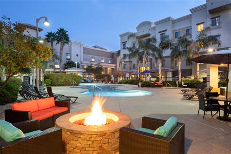 Staybridge Suites Phoenix - Glendale Sports Dist Amenities