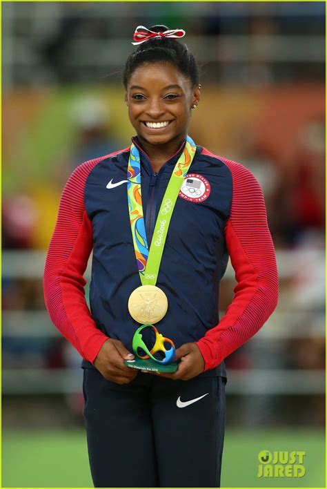 Simone Biles Wins Gold Medal In Vault at Rio Olympics! | Photo 1010297 ...