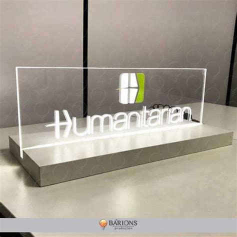 Expositor De Mesa Em Acrilico Ilumina O Em Led