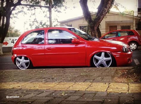 Corsa Hatch Rebaixado Rodas Volcano Axxis Aro X