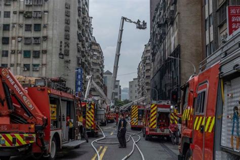 Un Incendio Arrasa Un Edificio En Taiwán Y Deja Al Menos 46 Muertos Y