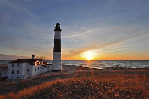 Big Sable Point Lighthouse Photograph by M Bernardo - Pixels