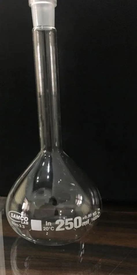 Volumetric Flasks With Interchangeable Solid Glass Stopper At Rs 70